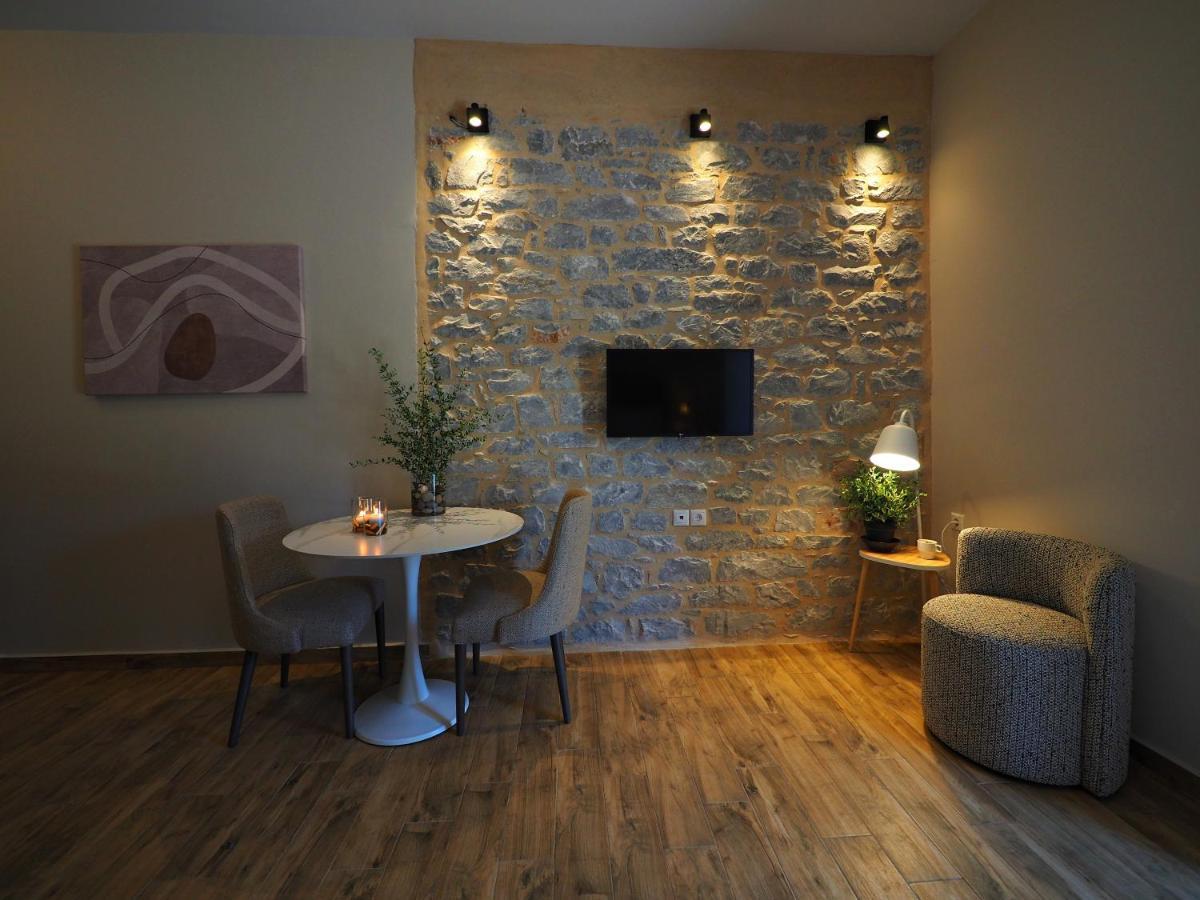 Terra Di Pietra Exclusive Suites & Apartments Ареополис Екстериор снимка