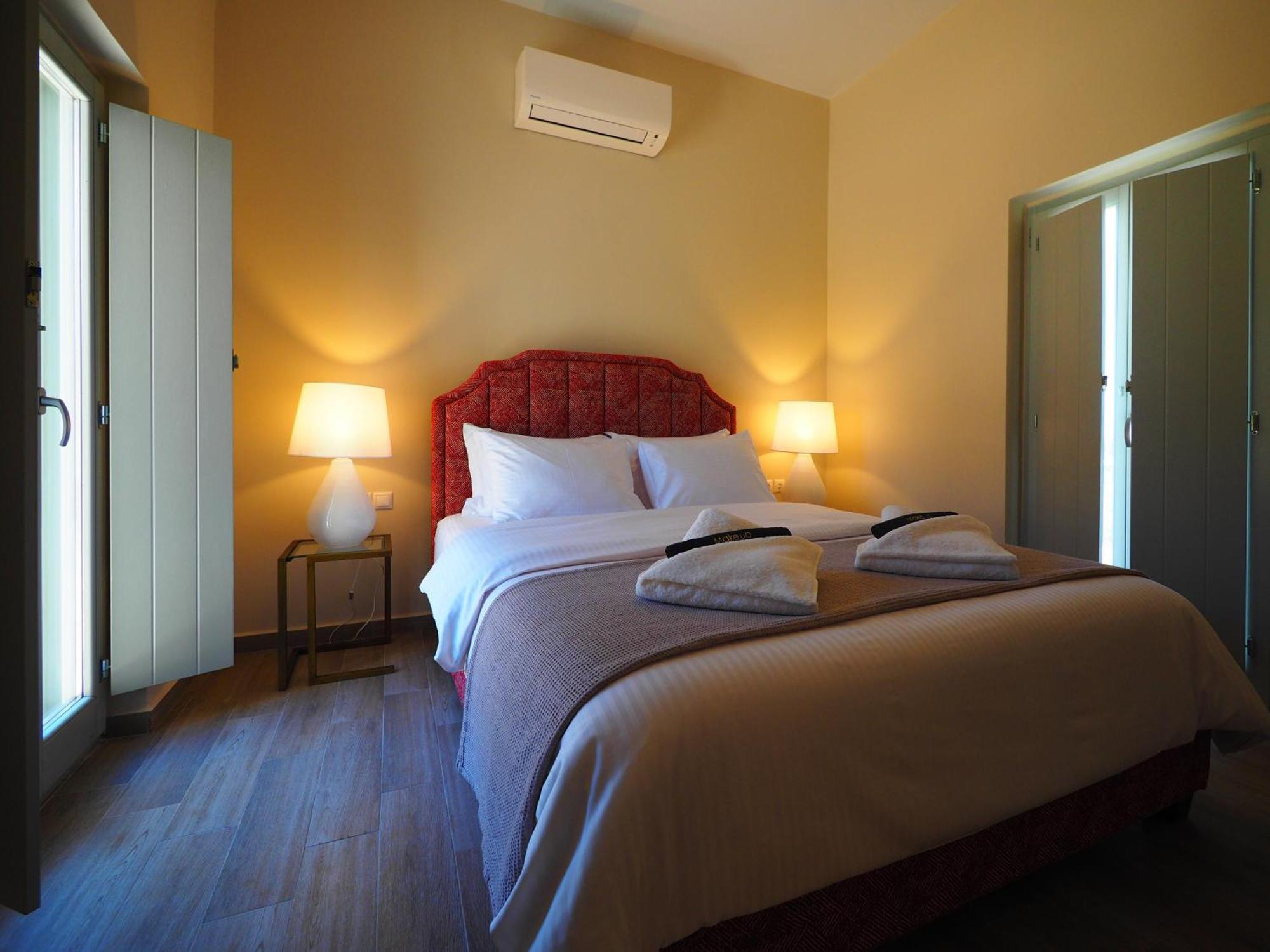 Terra Di Pietra Exclusive Suites & Apartments Ареополис Екстериор снимка