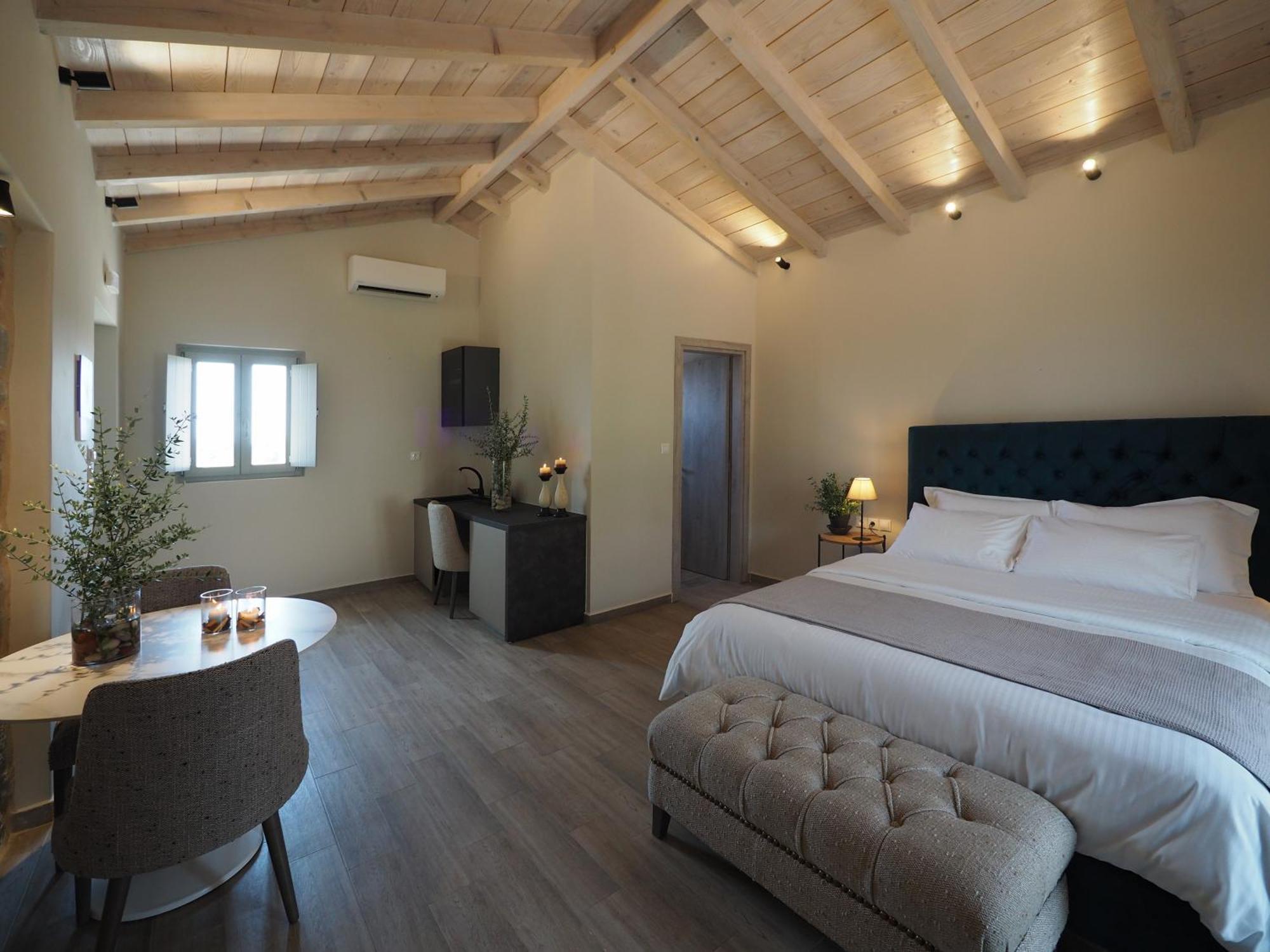 Terra Di Pietra Exclusive Suites & Apartments Ареополис Екстериор снимка