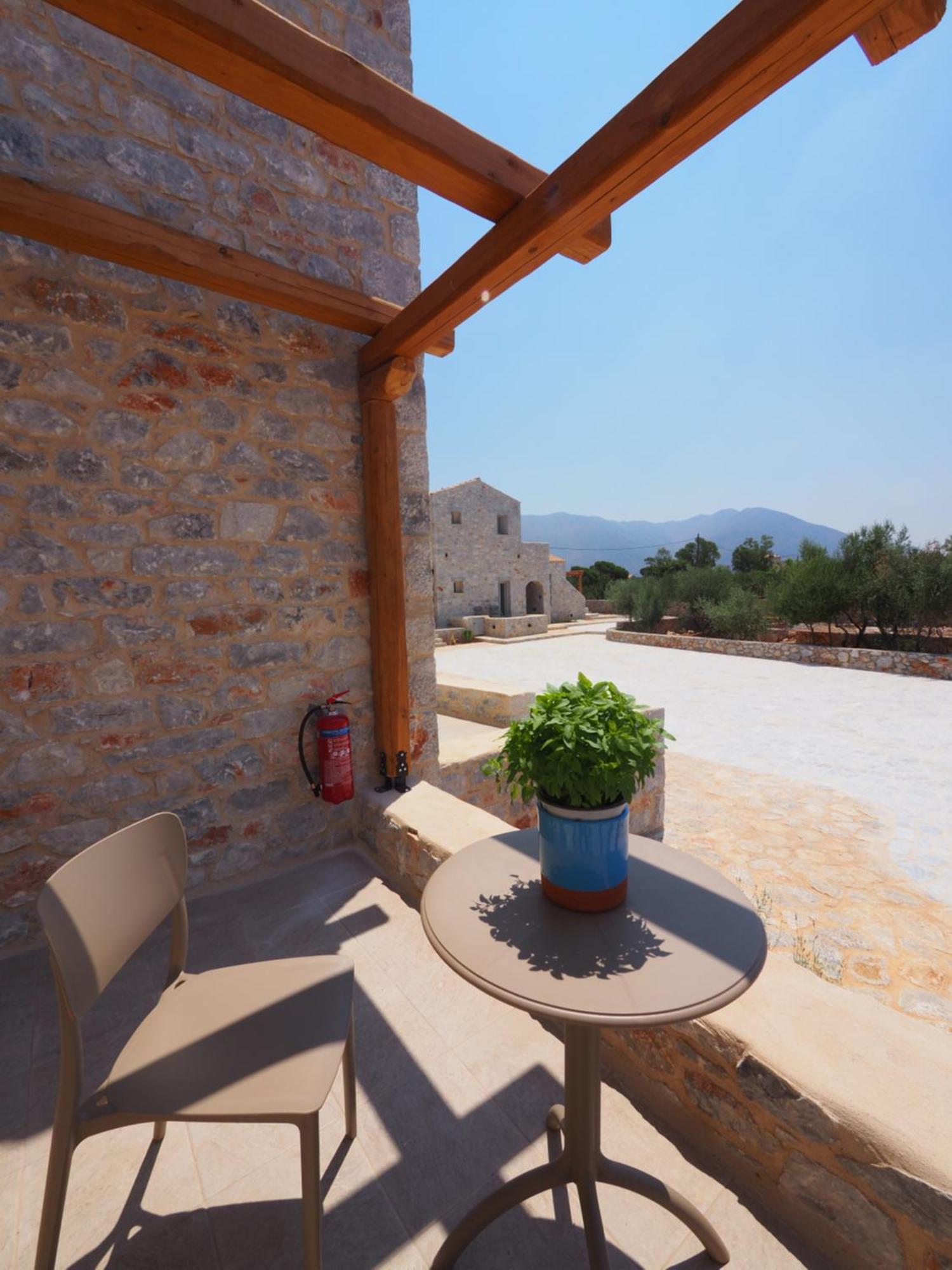 Terra Di Pietra Exclusive Suites & Apartments Ареополис Екстериор снимка